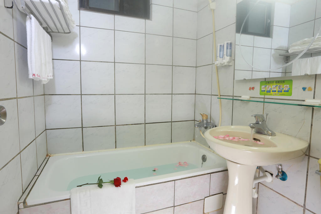 King Town Hotel Luodong Zimmer foto