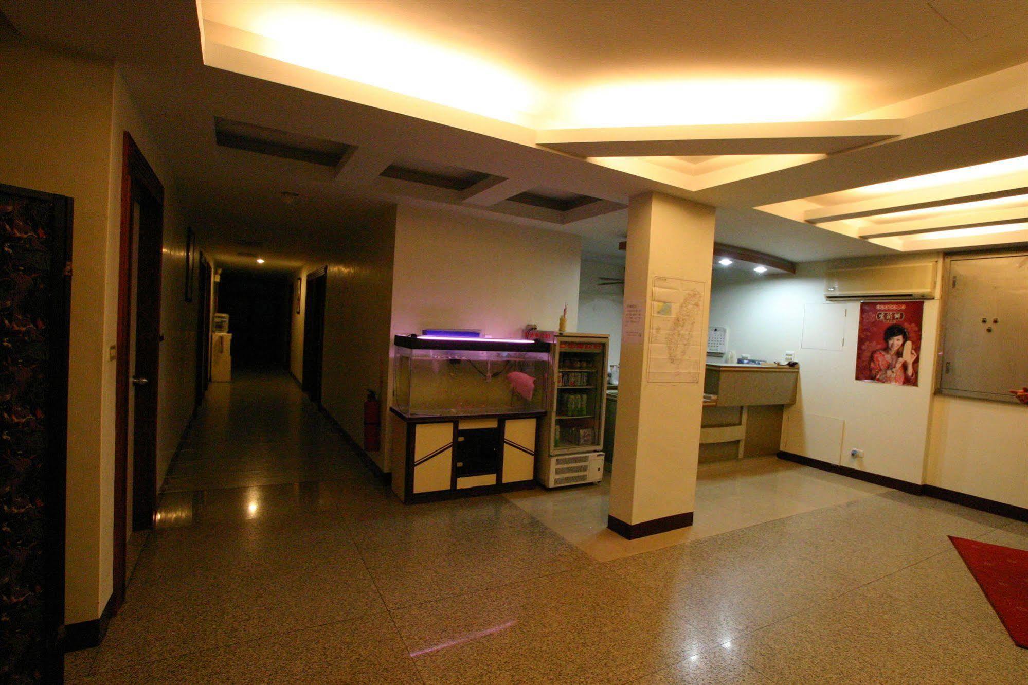 King Town Hotel Luodong Exterior foto