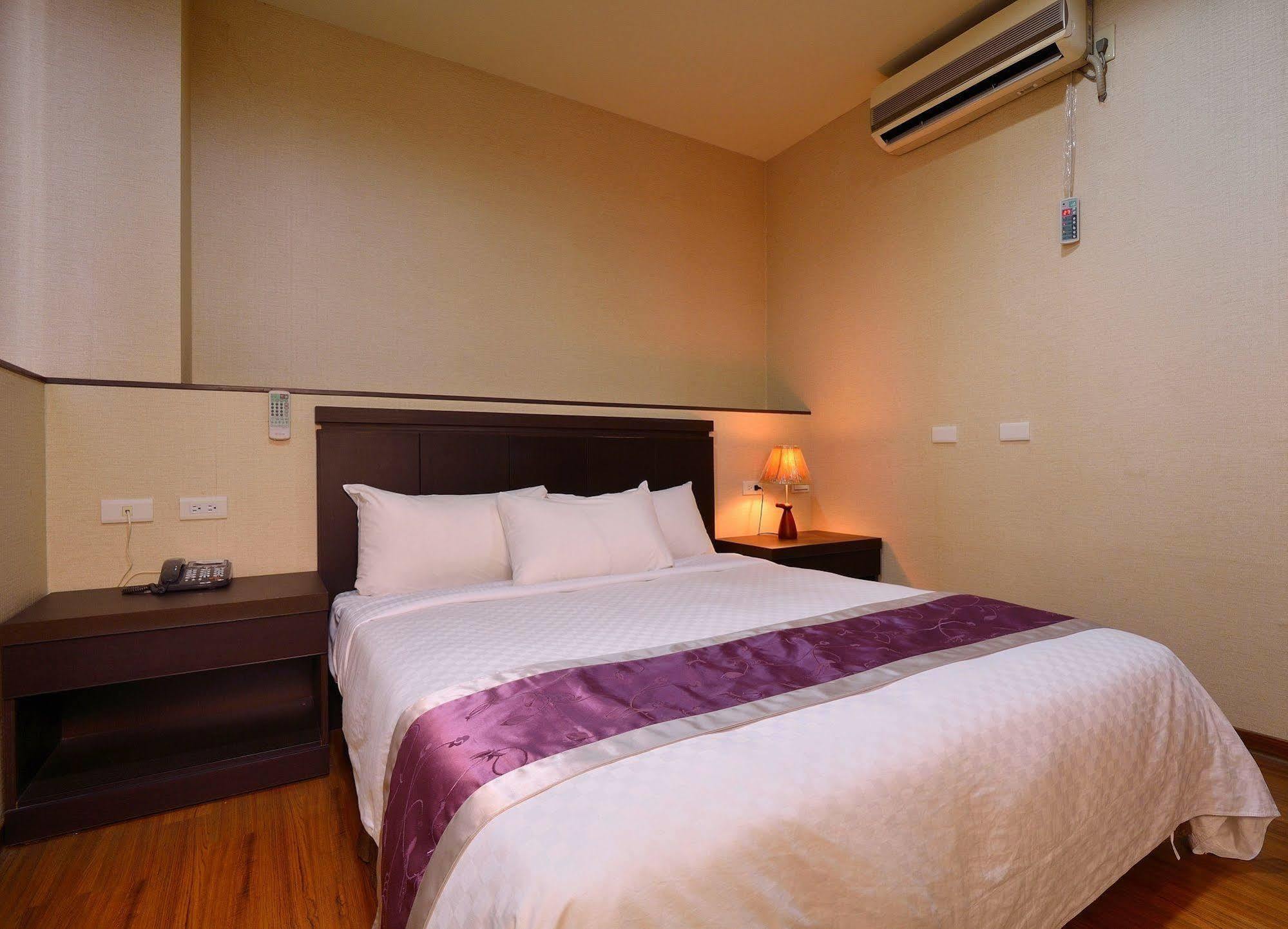 King Town Hotel Luodong Exterior foto
